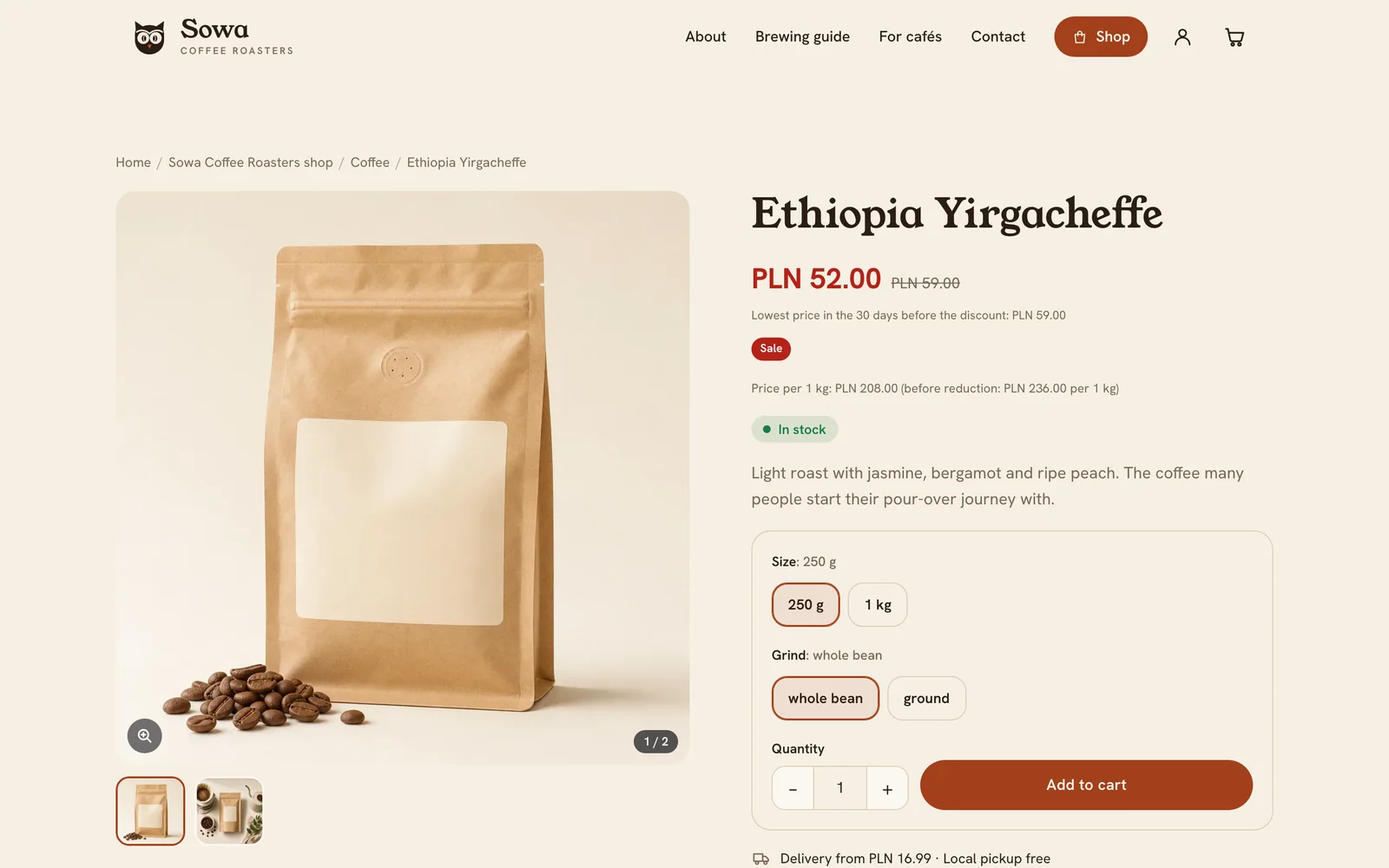 Product page in a Webomat shop: photos, variants, price with the 30-day lowest price and an Add to cart button