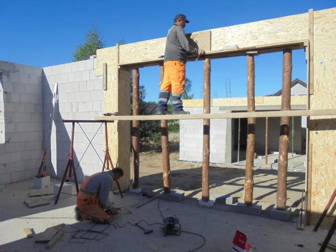 Formwork for columns and beams with timber props